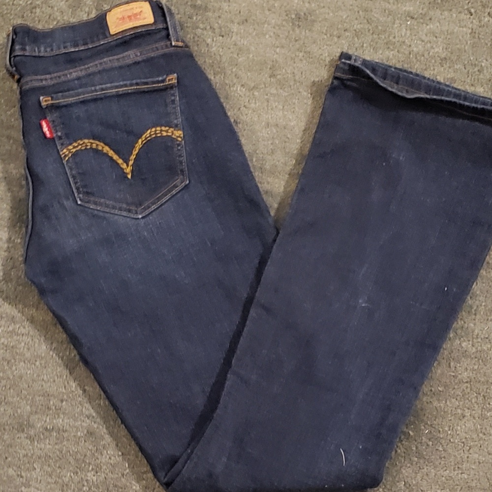 Boot Cut Levis - Picture 3 of 3